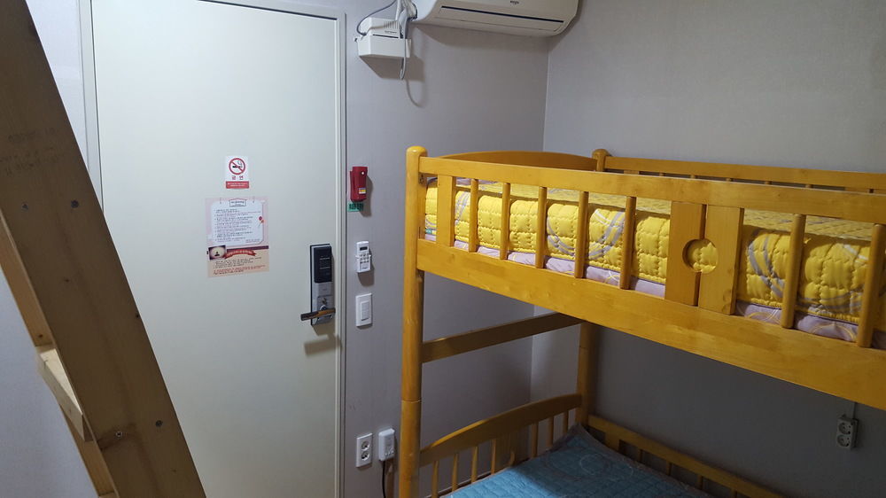 Sopoong Guesthouse ปูซาน ภายนอก รูปภาพ