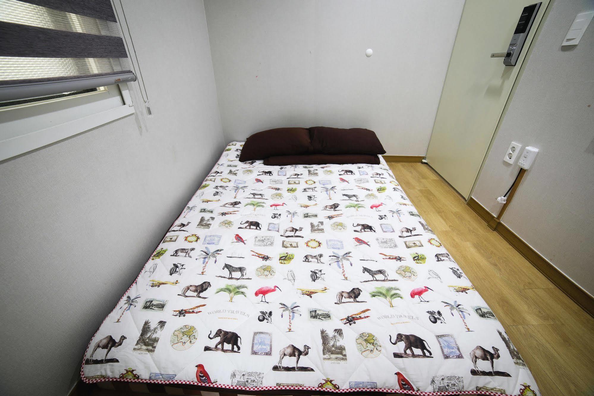Sopoong Guesthouse ปูซาน ภายนอก รูปภาพ